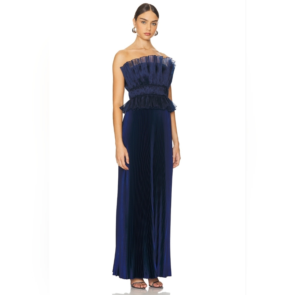 B2. NWT L'IDEE MASQUERADE STRAPLESS COLUMN PLEATED GOWN